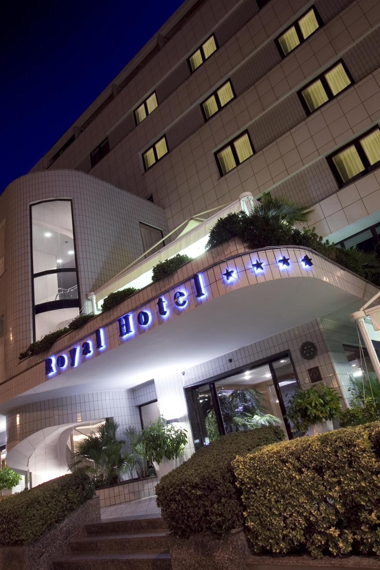 Hotel Royal Фермо Экстерьер фото